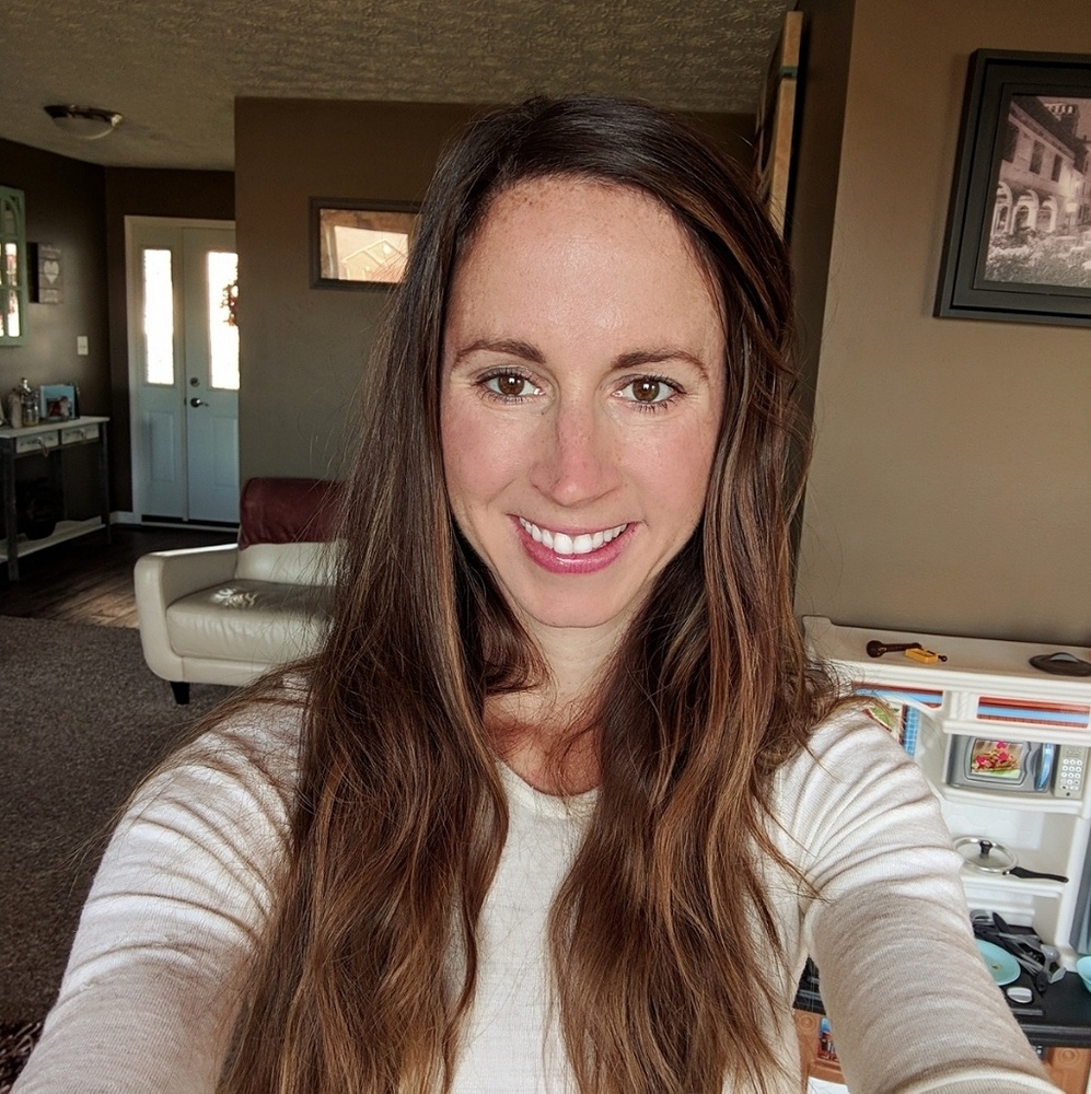 Meet your Posher, Ashley